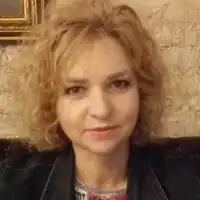 Попова Алина Артемовна